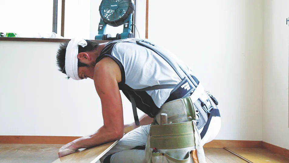 exoesqueletos para trabajos que requieran agacharse mucho